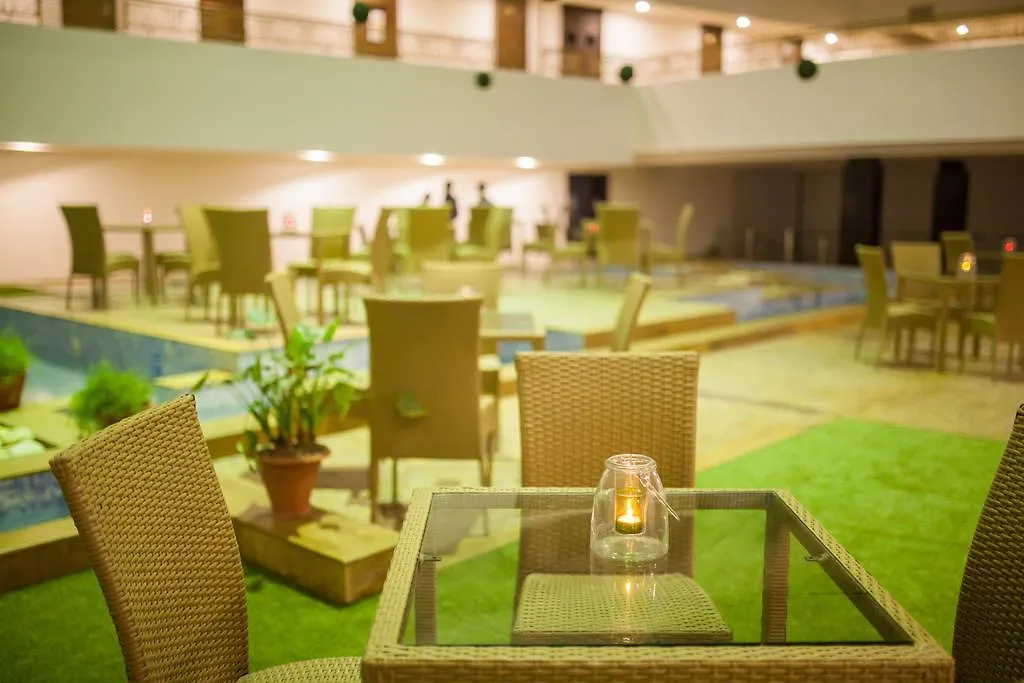 Velvet Clarks Exotica Hotel Chandigarh 4*,  India